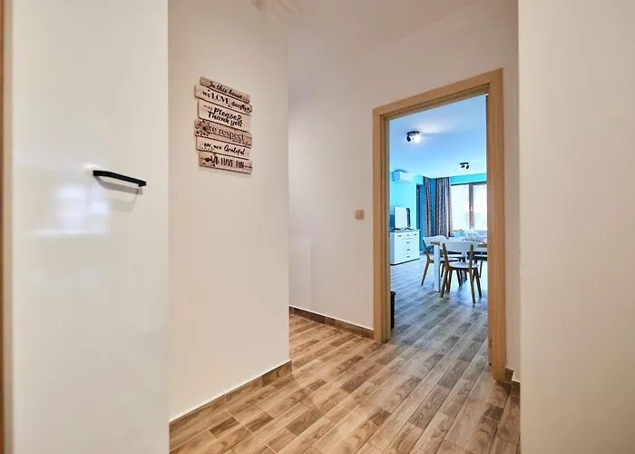 アパート радина ポモリエ